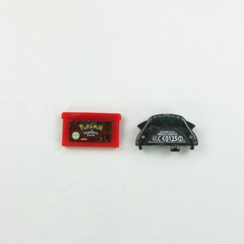 GBA Spiel POKEMON FEUERROTE EDITION + Original GBA Wireless Adapter